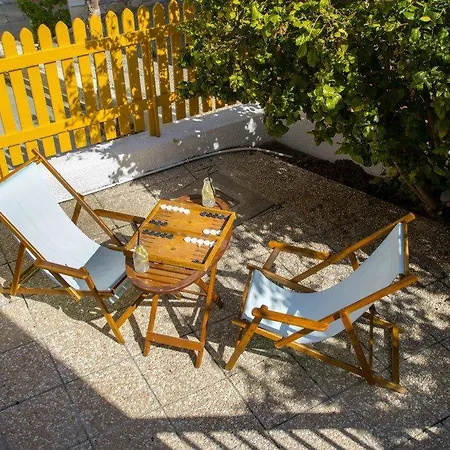 You And Your Family Renting This Idyllic 09 Villa